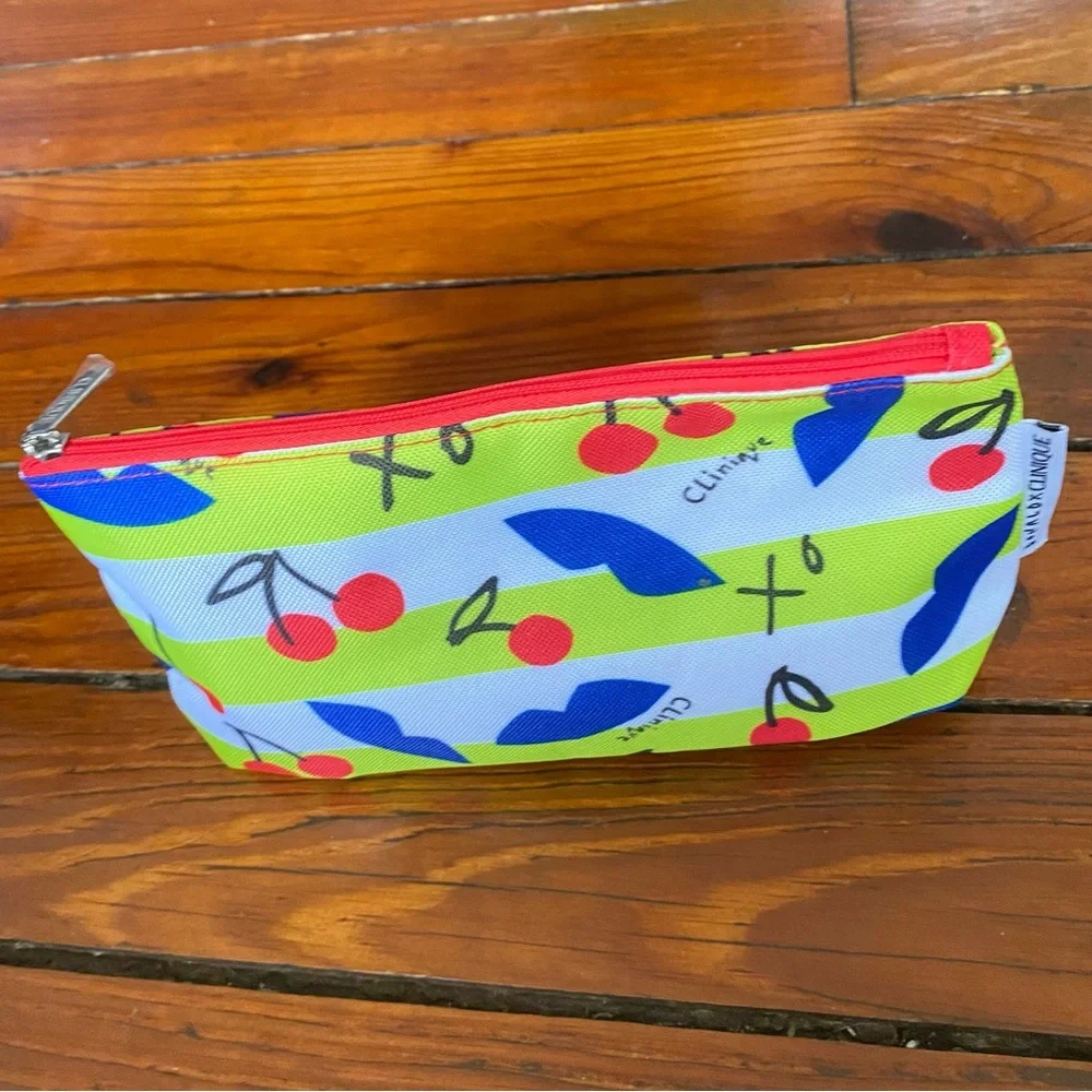 🧩 3/$20 Clinique Cosmetic Bag Cherie’s  NWT